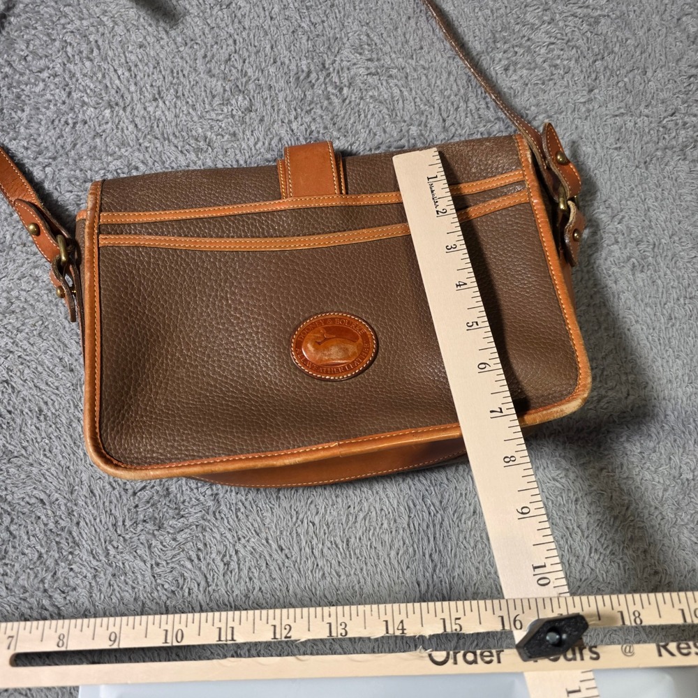 Dooney & Bourke Womens Medium Crossbody Bag Brown All Weather Leather Vintage - Picture 3 of 11